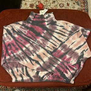 COPY - Aeropostale Mock neck tie dye cropped waffle top
